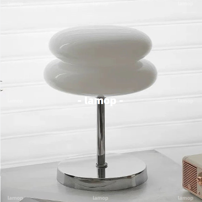バウハウス クリームグローブ テーブルランプ ミッドセンチュ - Decor Lighting Table Lamps のレビューと価格