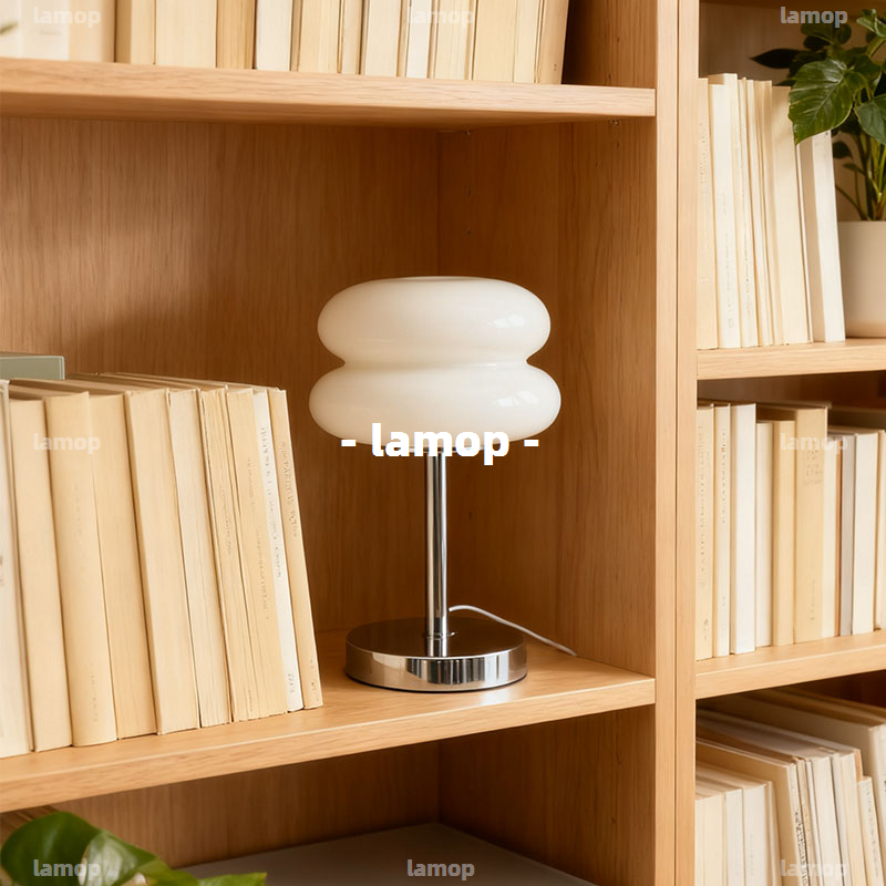 バウハウス クリームグローブ テーブルランプ ミッドセンチュ - Decor Lighting Table Lamps のレビューと価格