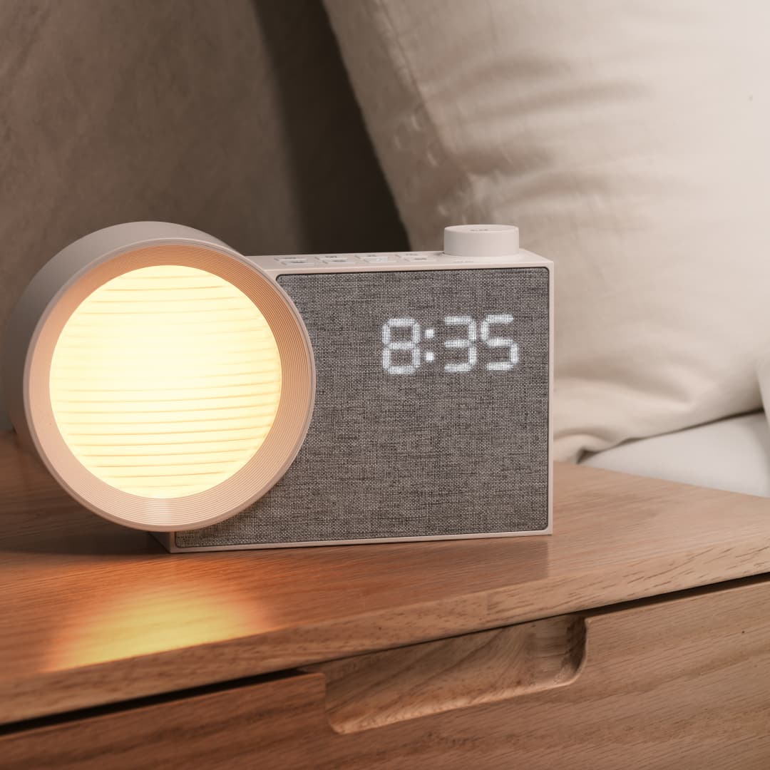 WILIT LEDナイトライト目覚まし時計、ホワイトノイズ＆ - Decor Lighting Table Lamps のレビューと価格