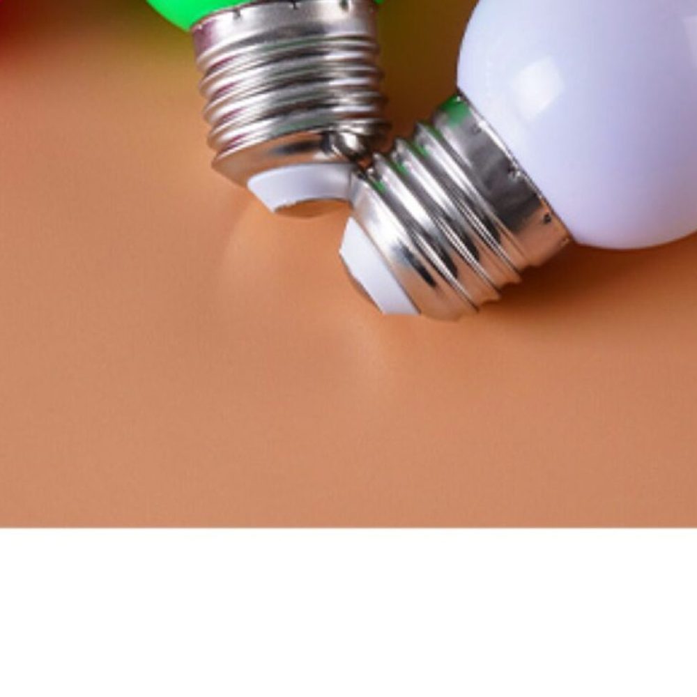 カラフルな LED 電球 E27 ベース家庭用ホリデーパーテ - Lighting Effect Home Decor のレビューと価格